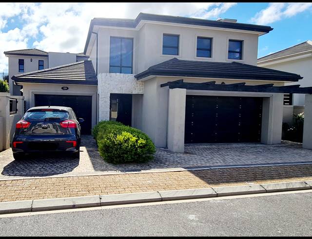 4 BEDROOM GATED ESTATE FOR SALE IN BIG BAY